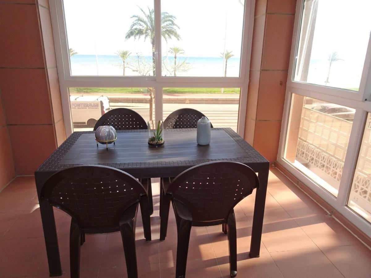 Capri Gandia Primera Linea - Alquiler Solo Familias Playa de Gandia Bagian luar foto